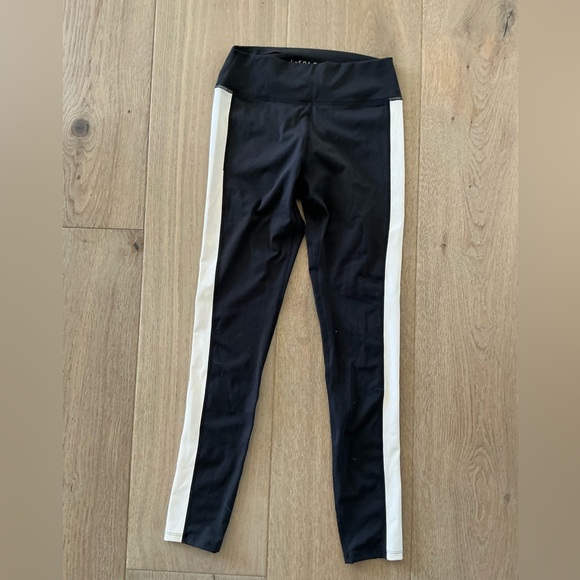 L-Space Sidelines Black and white leggings - size small - Picture 2 of 4